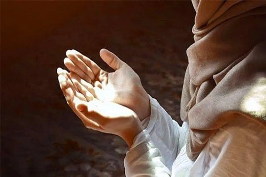 Rüyada duanın kabul olduğunu duymak, Eylem ve Ses Farkı