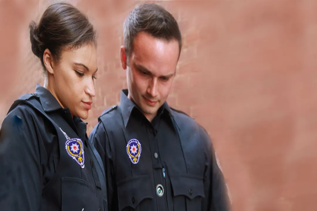 Rüyada polisten kaçmak, Polis ve Yargılanma Teması