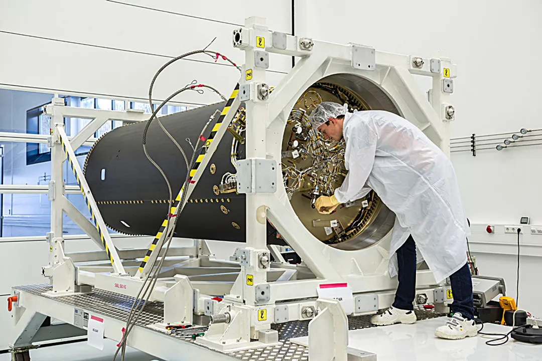 Do satellites require propulsion?, Passive Orbits