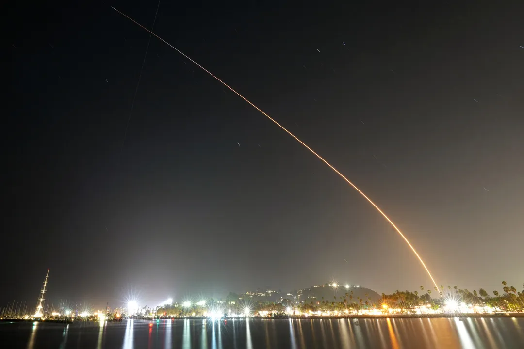 Do Starlink satellites have a lifespan?