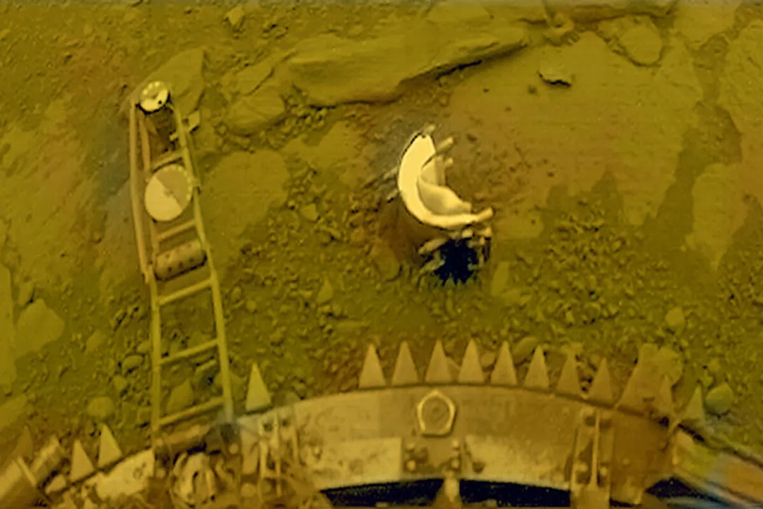 Do we have a camera on Venus?, New Light