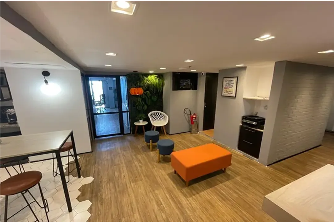 How many LEO satellites does Globalstar have?