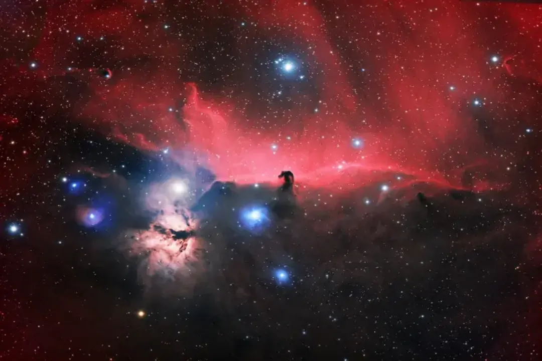 What is the most famous dark nebula?, Viewing Challenges
