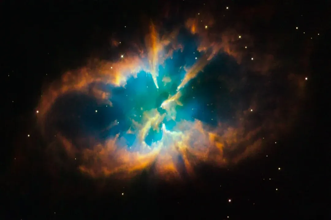 What is the reason that planetary nebulae are visible?, Stellar Transformation