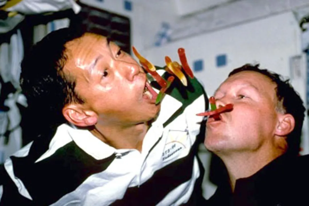 What was the very first food eaten in space?, Early Challenges
