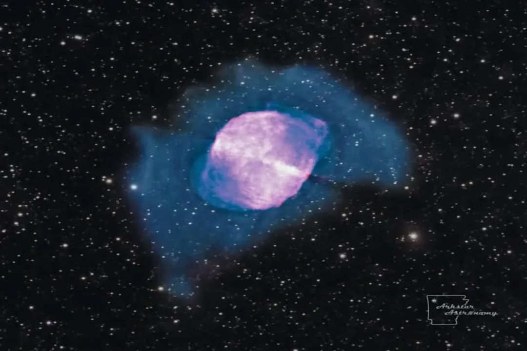 Who was the first person to find a nebula?, The Comet Hunter