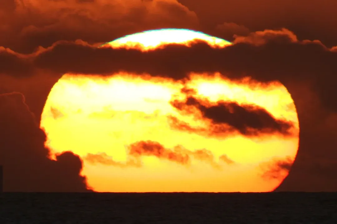 Why does Venus look like its flickering?, Atmosphere Bends