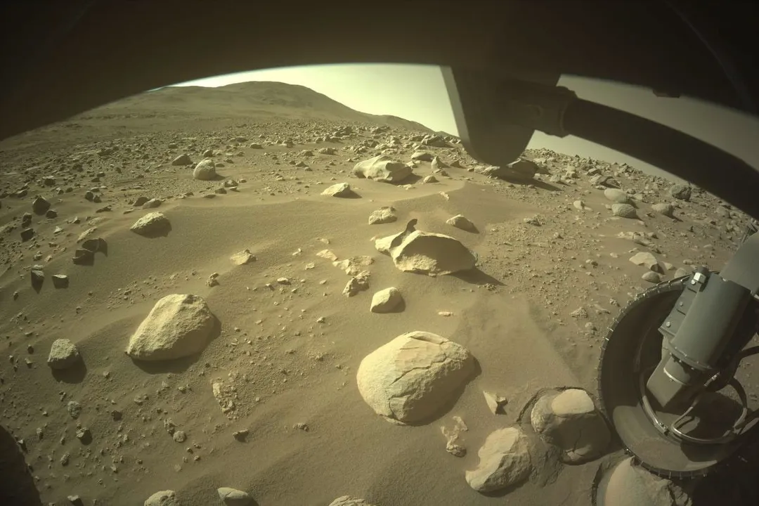 Did people ever believe there was life on Mars?, Telescopic Glimpses