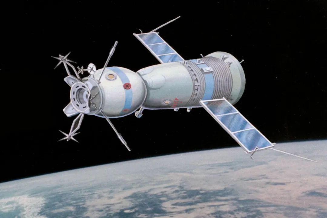 Do the Russians still use Soyuz?, Workhorse Service