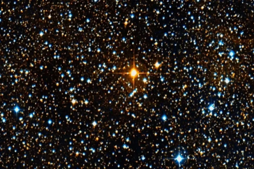 How long would it take a plane to fly around UY Scuti?, Circumference Estimate