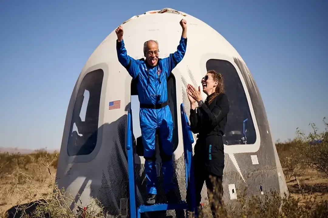 Is Blue Origin New Shepard reusable?, Capsule Descent