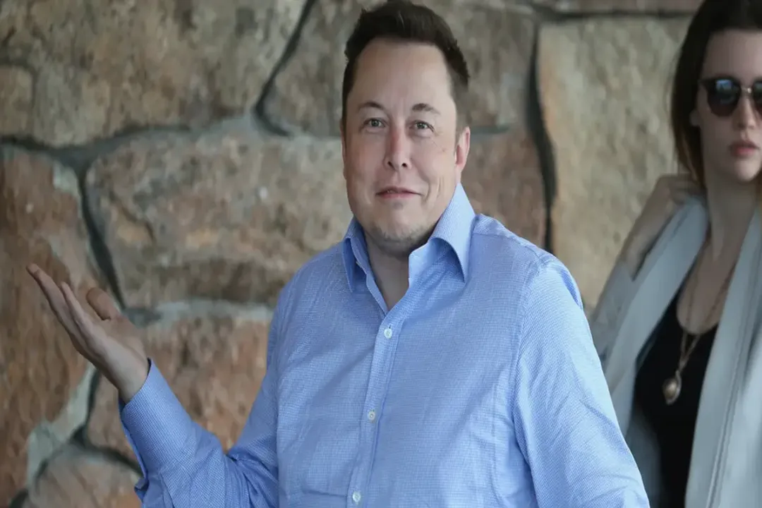 What does Elon Musk say about Blue Origin?