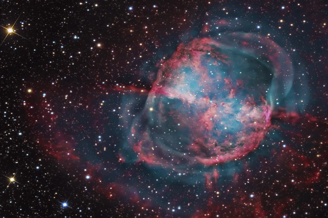 What elements are in a stellar nebula?, Material Recycling