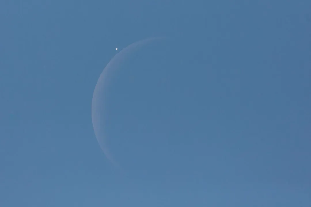 What is the bright star in the early morning western sky?, Stellar Imposter