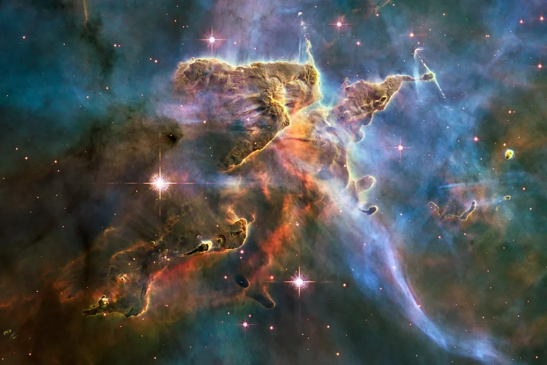 What would be found in a nebula?, Cosmic Composition