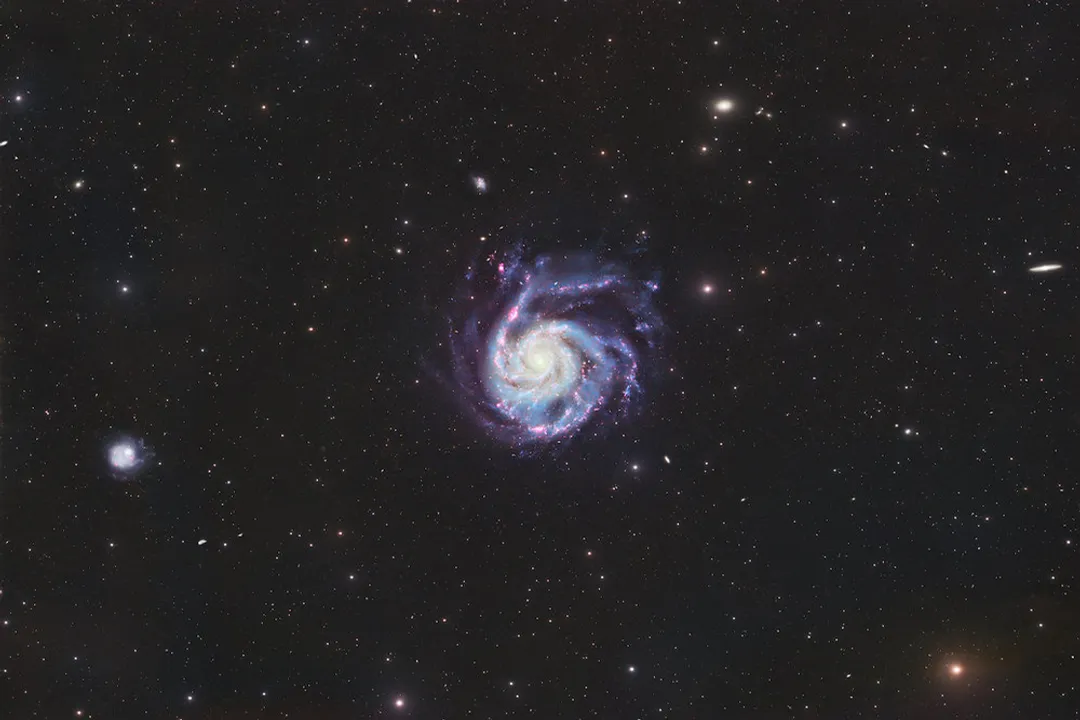 Can you see the Pinwheel Galaxy with binoculars?, Galaxy Scale