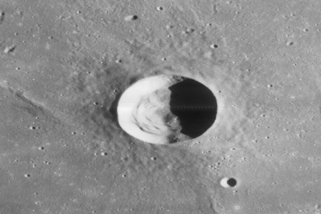 Did Galileo find craters on the Moon?, Lunar Shadows