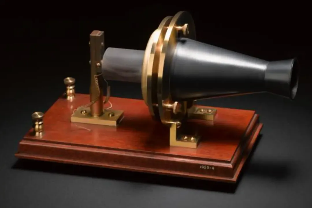 How did Alexander Graham Bell's invention work?, Teacher's Work