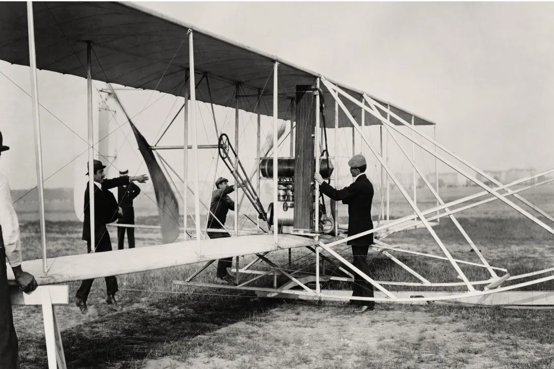How did the Wright Brothers impact the world?, Bicycle Builders