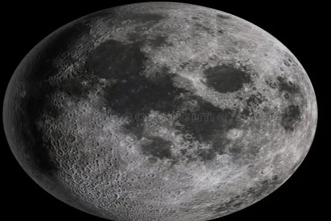 Is there anywhere on Earth the Moon is not visible?, Latitude Effect