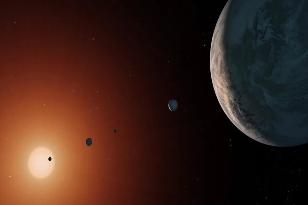What is meant by the habitable zone?