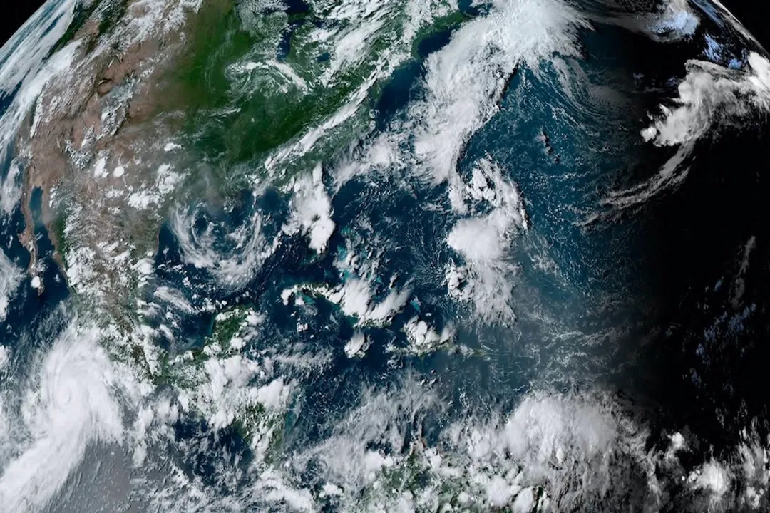 What is the basic concept of earth science?, Unchanging Principles Over Immense Scales