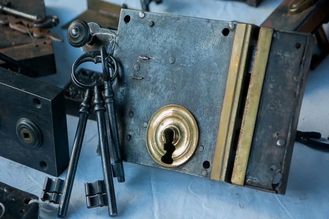 What is the origin of the lock and key?, Medieval Ornamentation