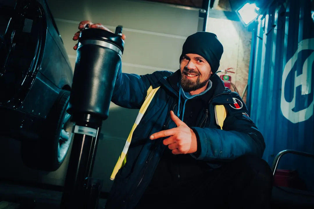 What was the first car with suspension?, Adding Dampening