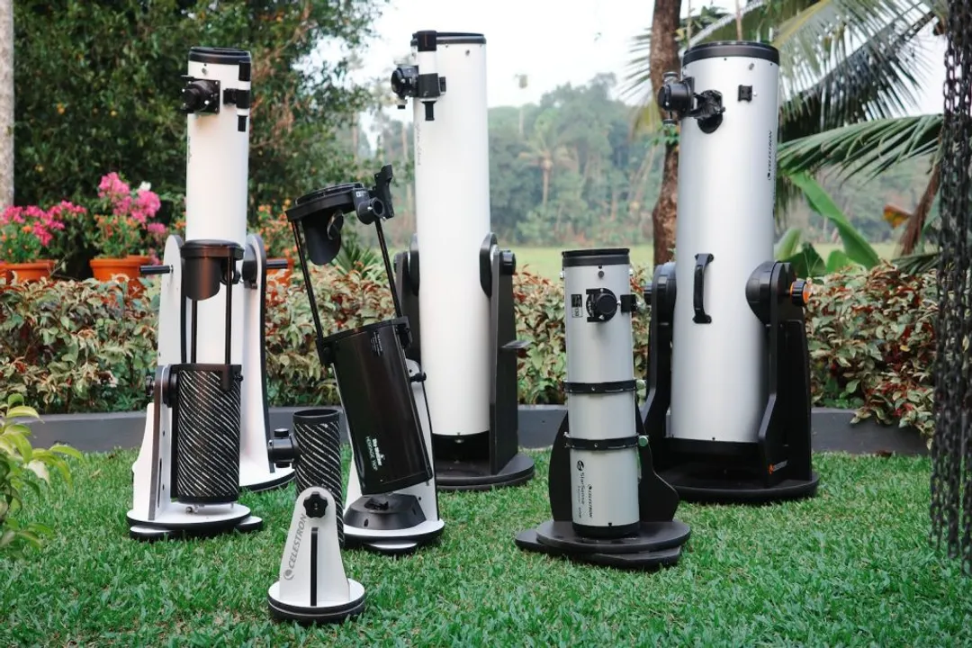 Which type of telescope is better and why?, Refractor Optical Path