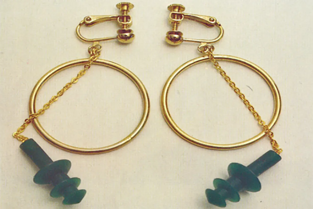 Who created Chindogu?, Magazine Roots