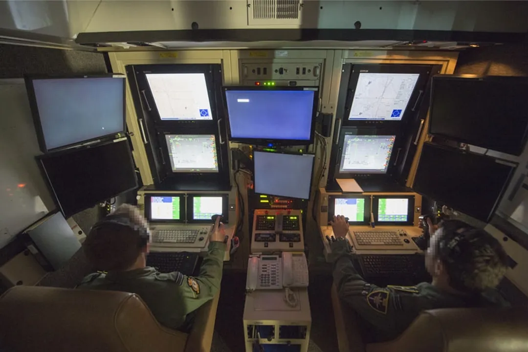 Who invented humanitarian drones?, Operator Roles