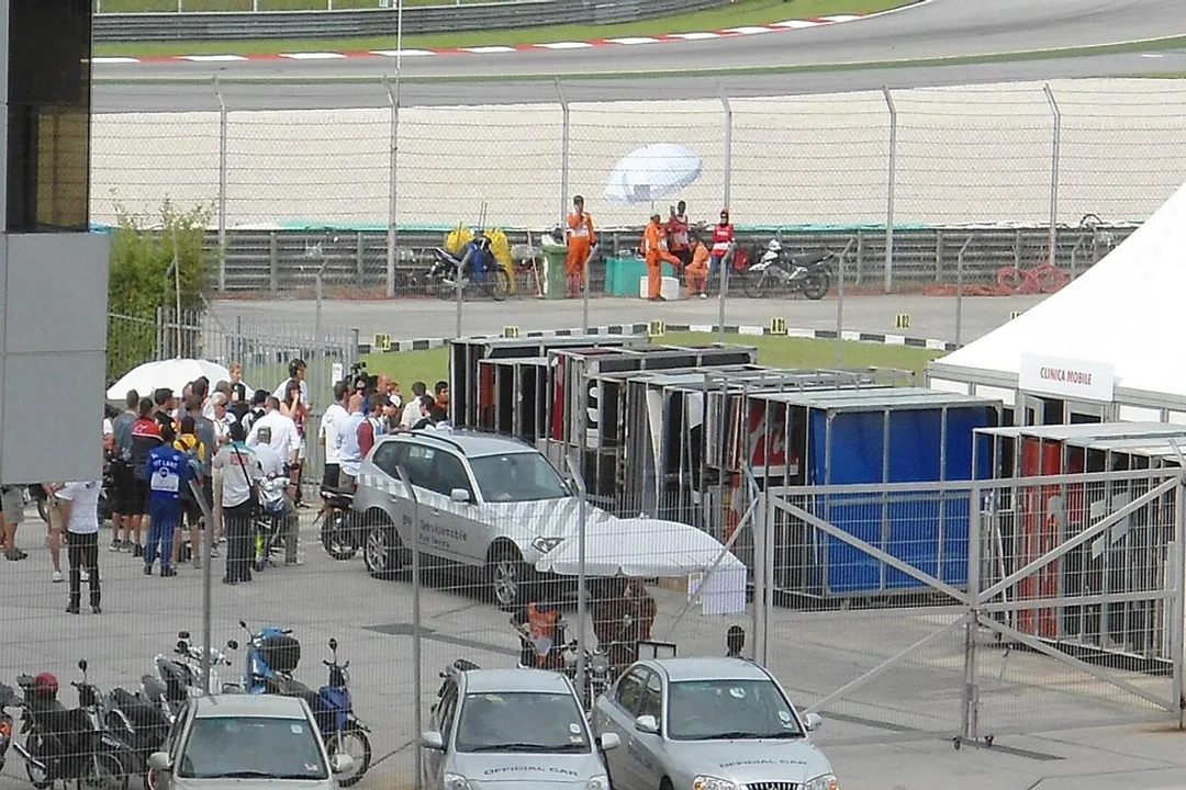 Who invented mobile clinics?