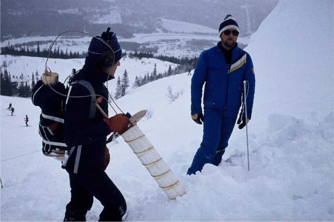 Who invented search-and-rescue sensors?, Beacon Origins