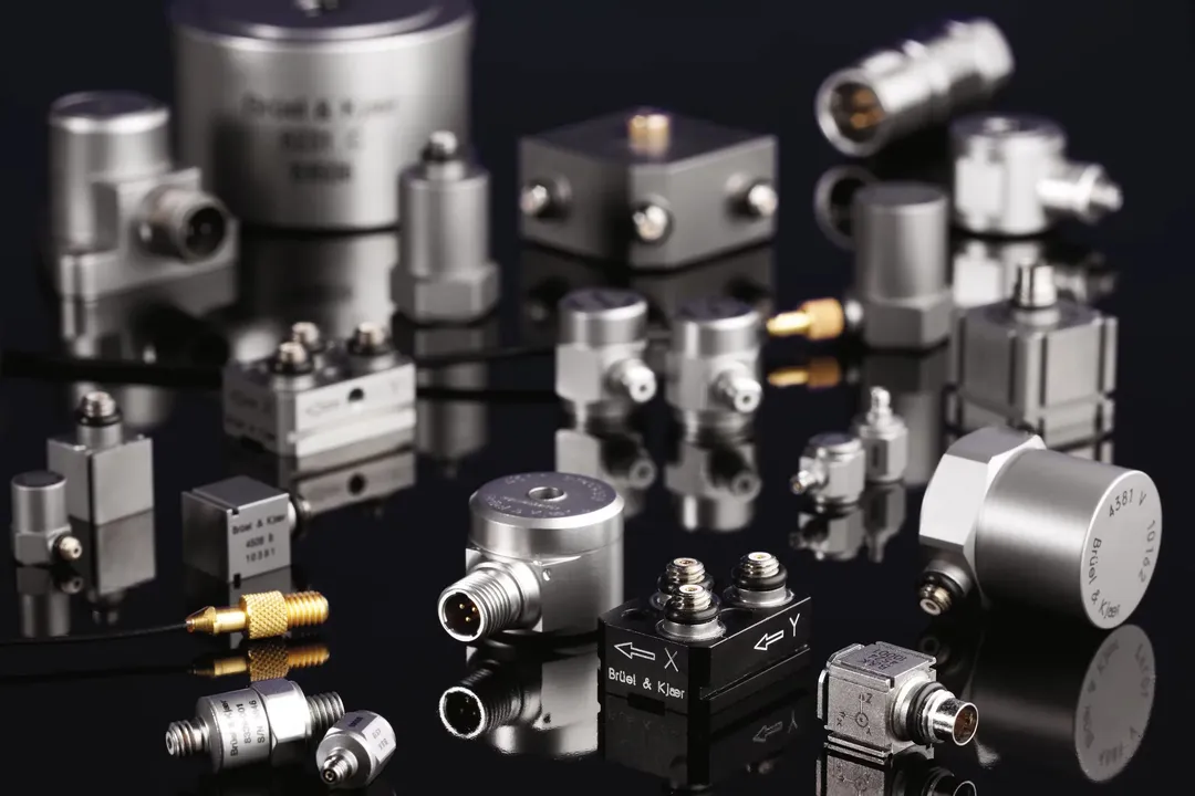 Who invented the accelerometer?