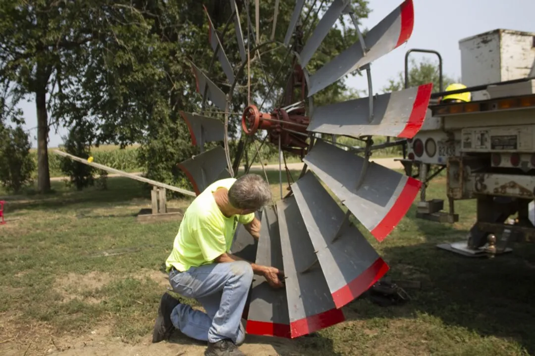 Who invented the American windmill?, Spread and Adoption