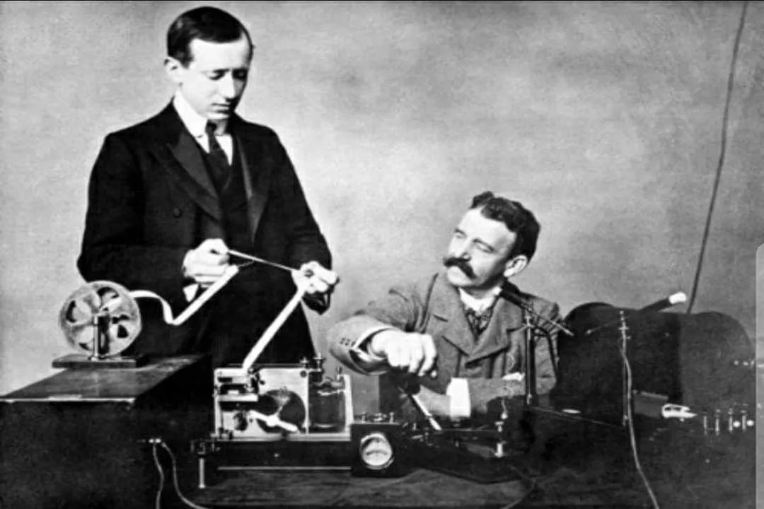 Who invented the artificial heart in the Hispanic?, Device Conception