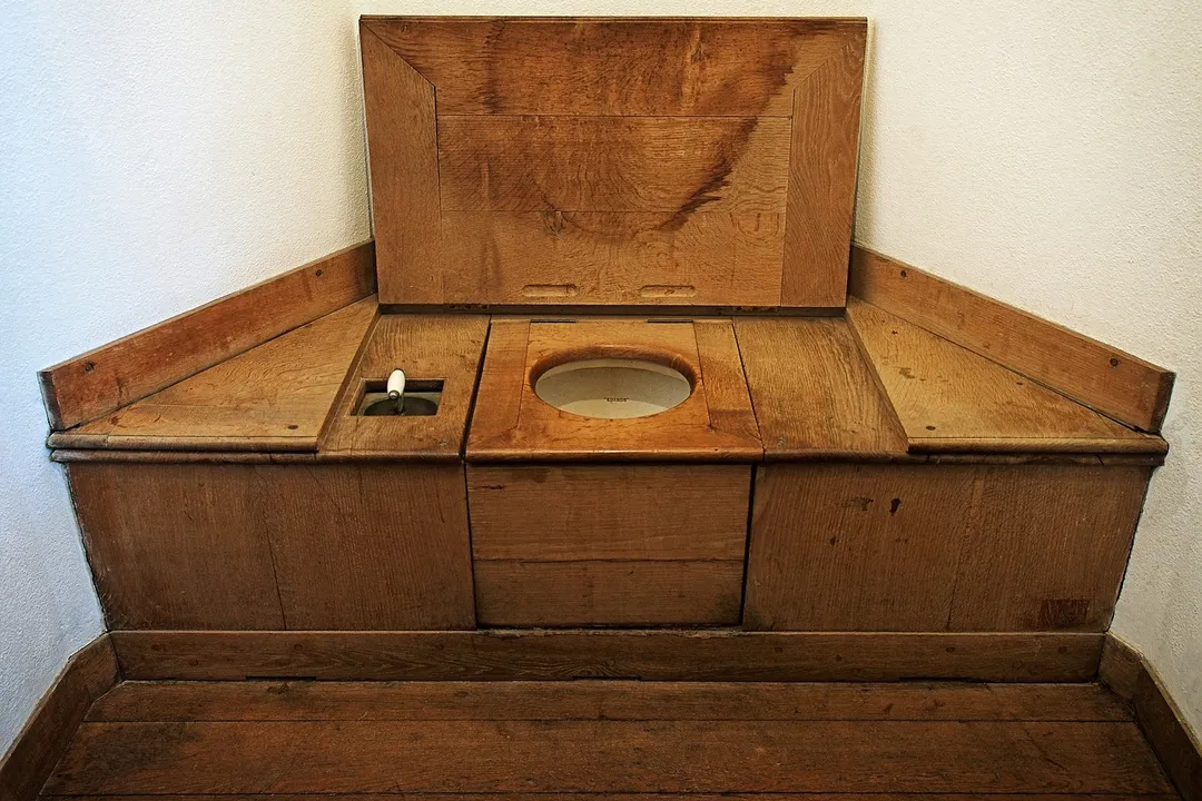 Who invented the first ever toilet?, Harington's Design