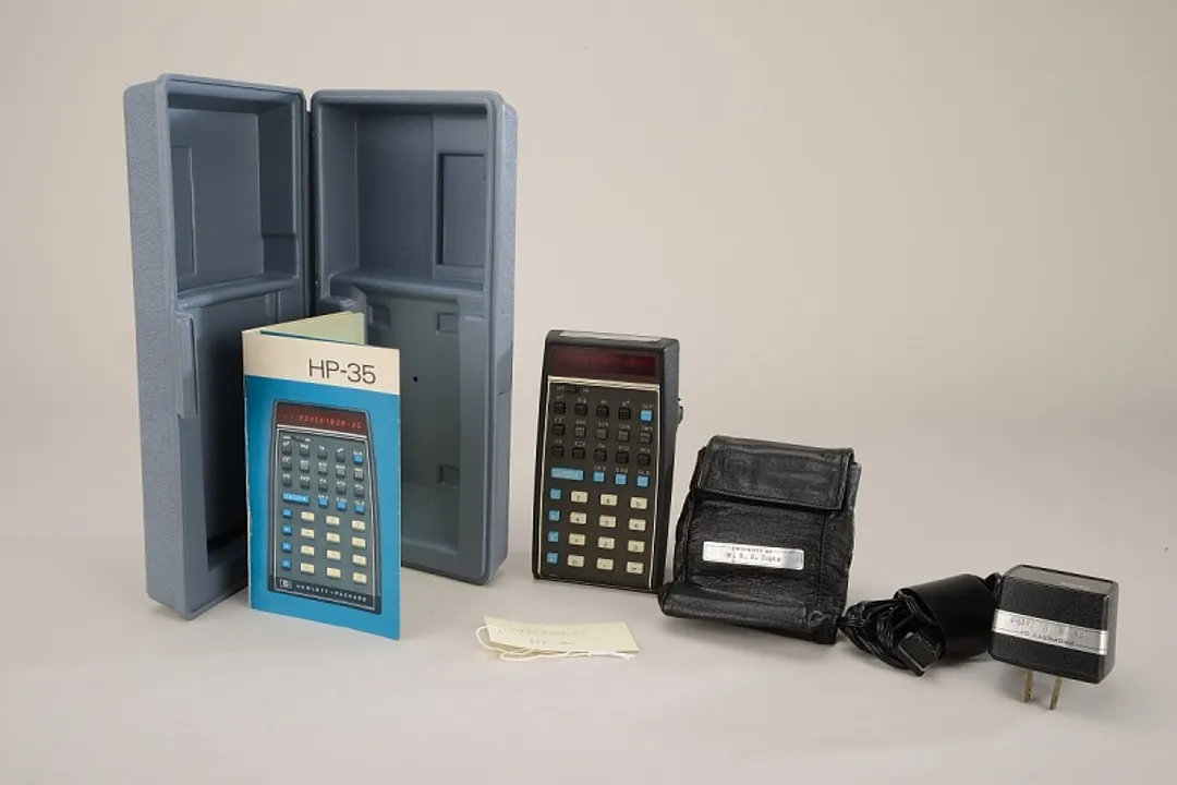 Who invented the manual calculator?, Pascal's Device