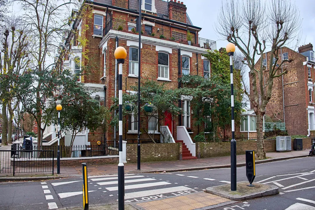 Who invented the puffin crossing?, Precursor Signals