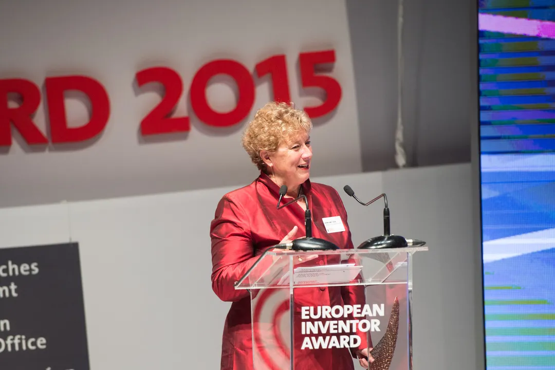 Who is the most famous female inventor in the world?, Wireless Foundations