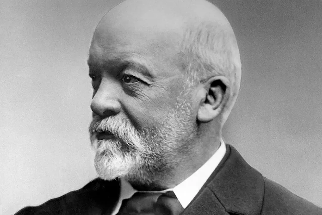 Who made the first car engine?, Early Motorized Attempts