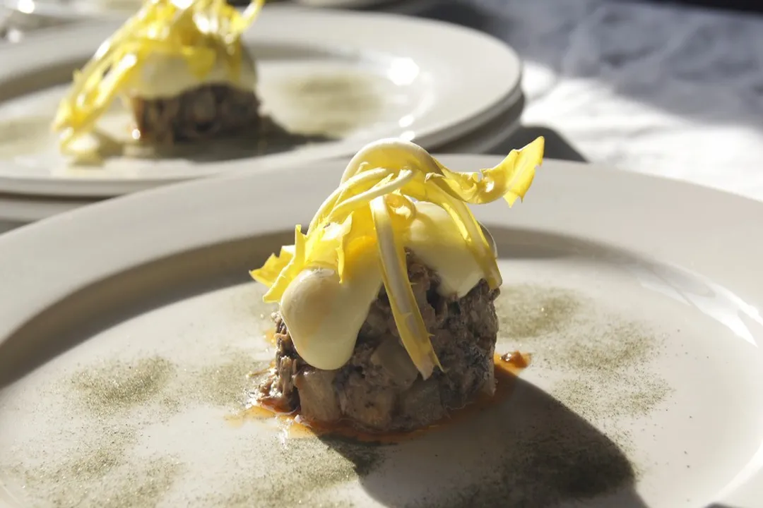 Are lampreys delicious?, Royal Dishes