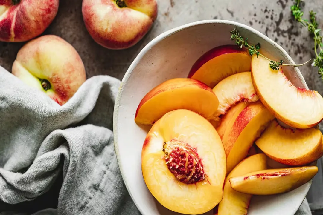 Health Benefits of Nectarine, Skin Texture