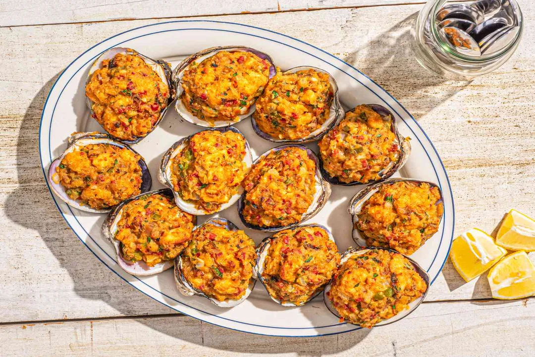 How many calories are in a quahog?, Clam Species