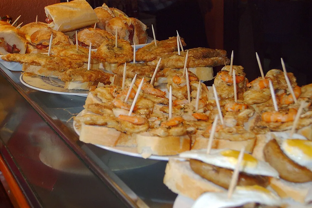 What does pintxos mean in Spanish?, Pintxos Versus Tapas