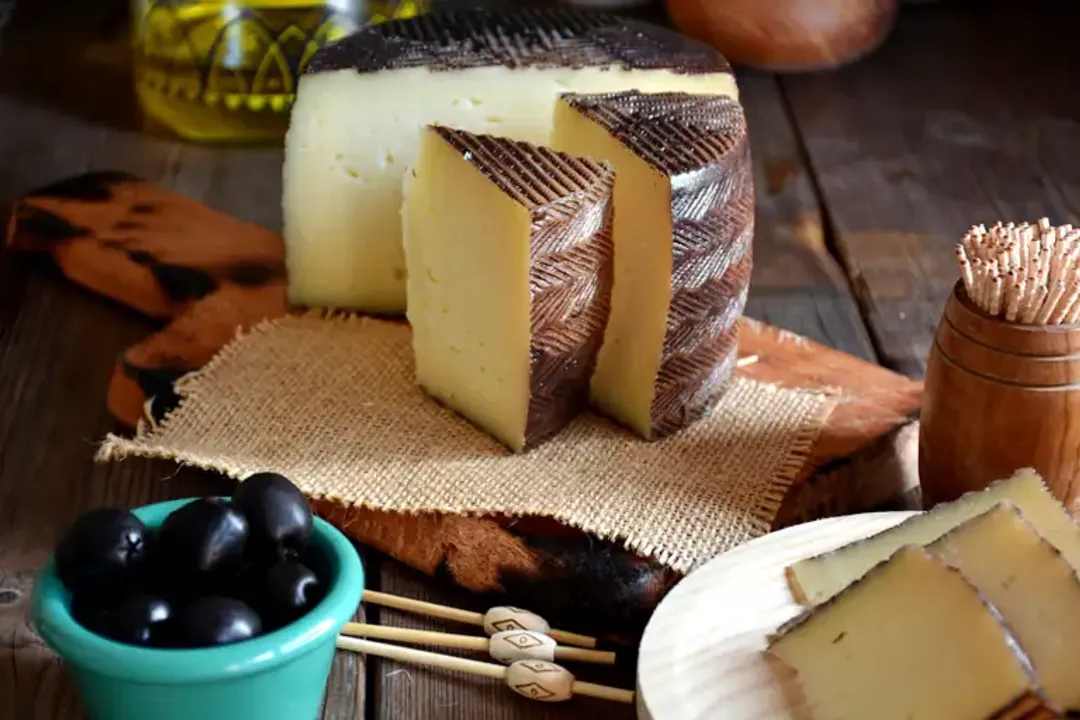 What food is Toledo famous for?, Dining Out Advice