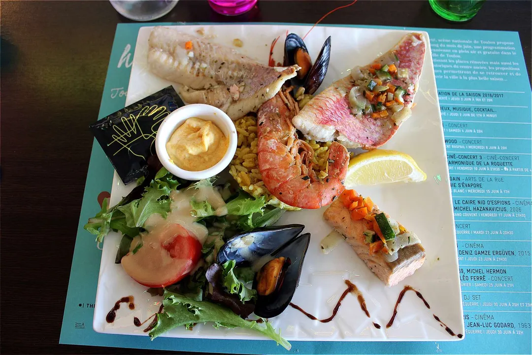 What food is Toulon famous for?, Dips and Spreads