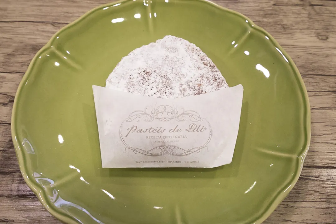 What is the traditional food of Porto?, Francesinha Icon