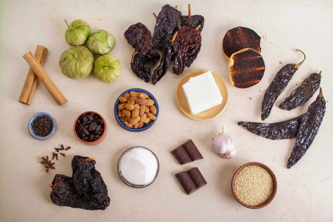 What Mexican state is famous for moles?, State Fame