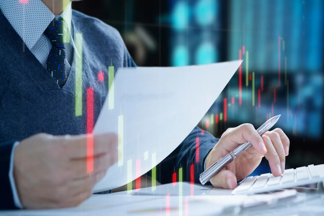 Are careers in systemic risk analysis viable?, Where Analysts Work